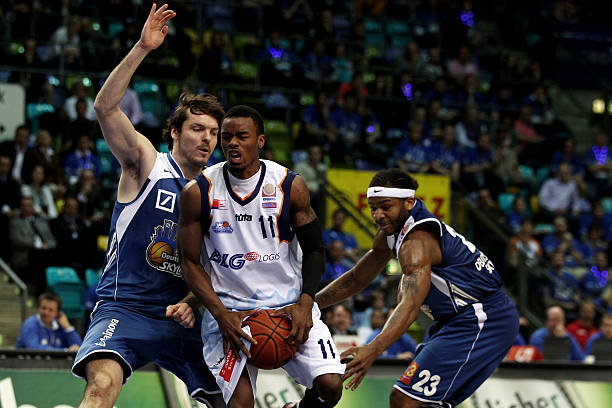 他展示了极 他展示了极